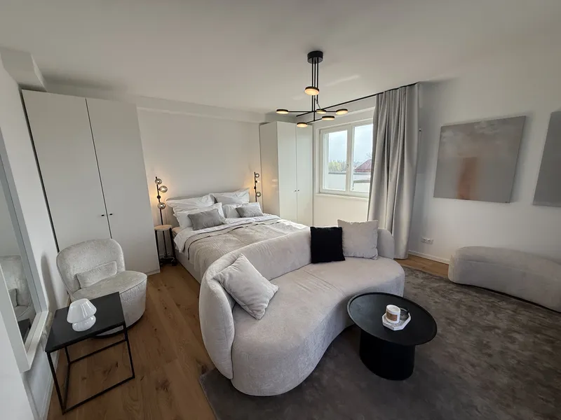 Design-Studio (Erstbezug) mit 2-Zimmer-Feeling & 8m² Dachterasse — photo 1